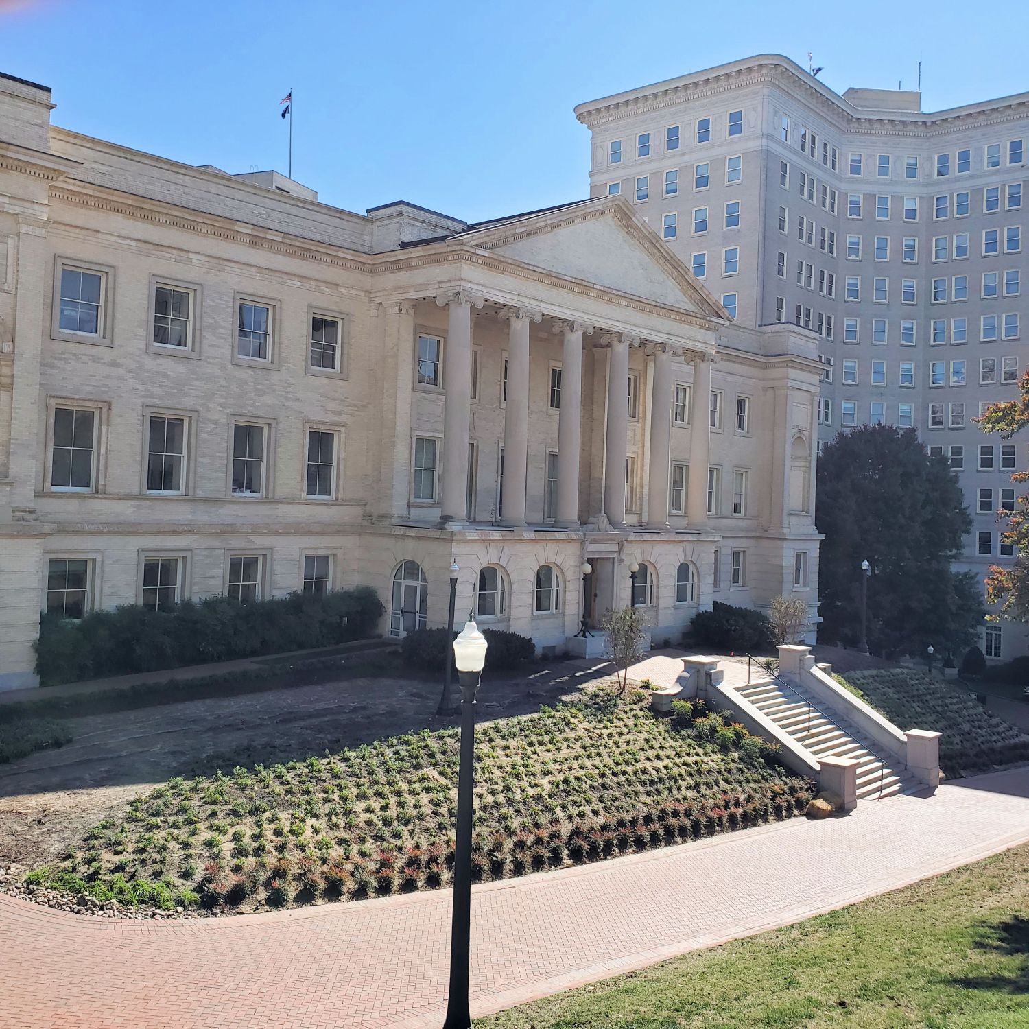 Gov Buildings and Capital 